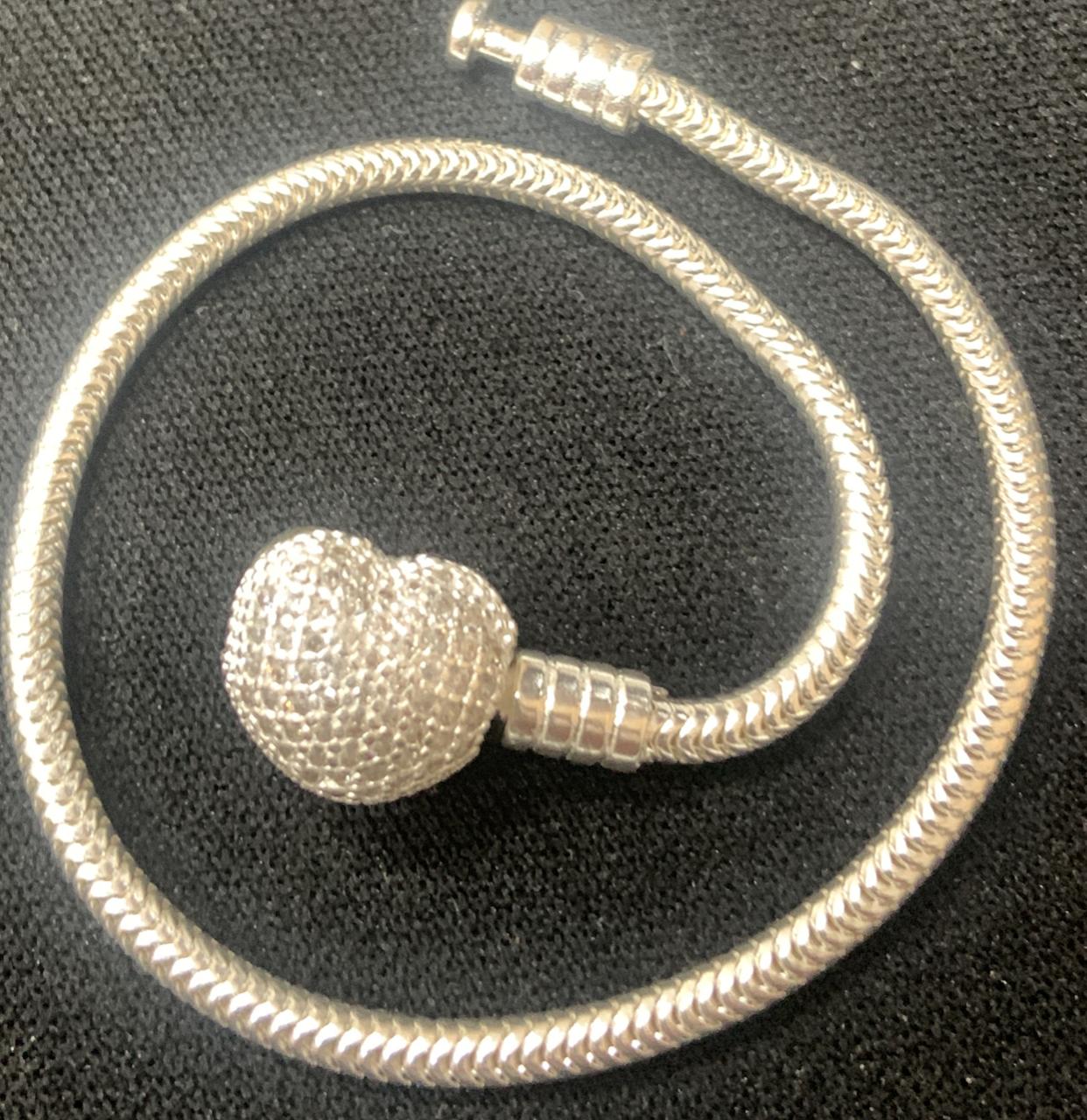 PANDORA CORAÇÃO CRAVEJADO- 19CM