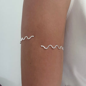 BRACELETE ANTEBRAÇO ONDULADO